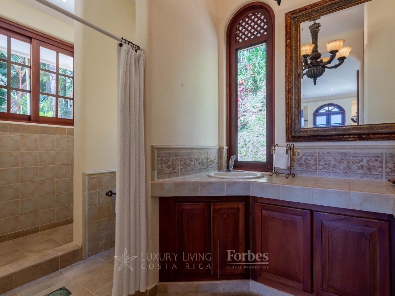 20878 - A Luxurious Sanctuary in Costa Rica's Pacific Jungle