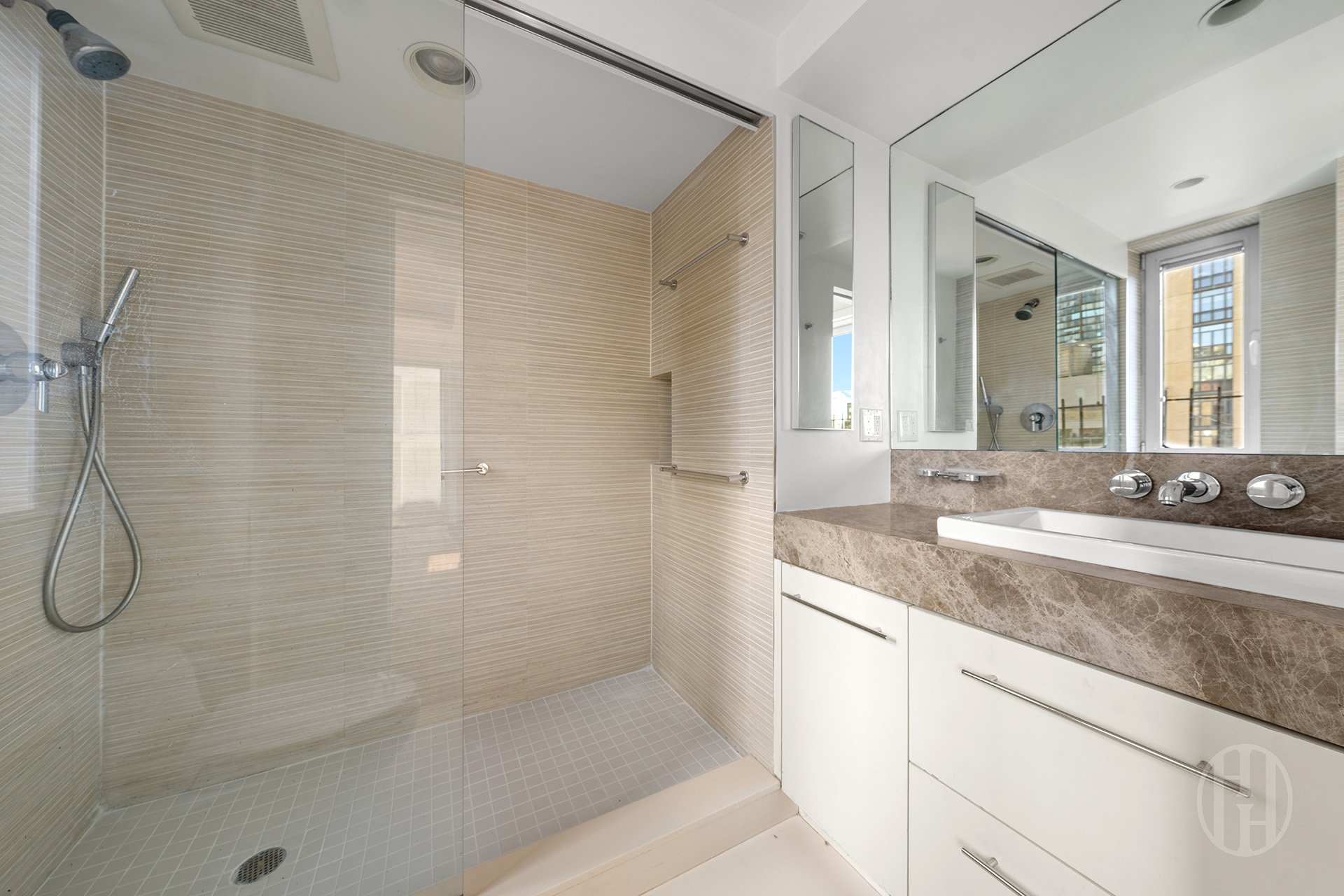 400 East 52nd Street 