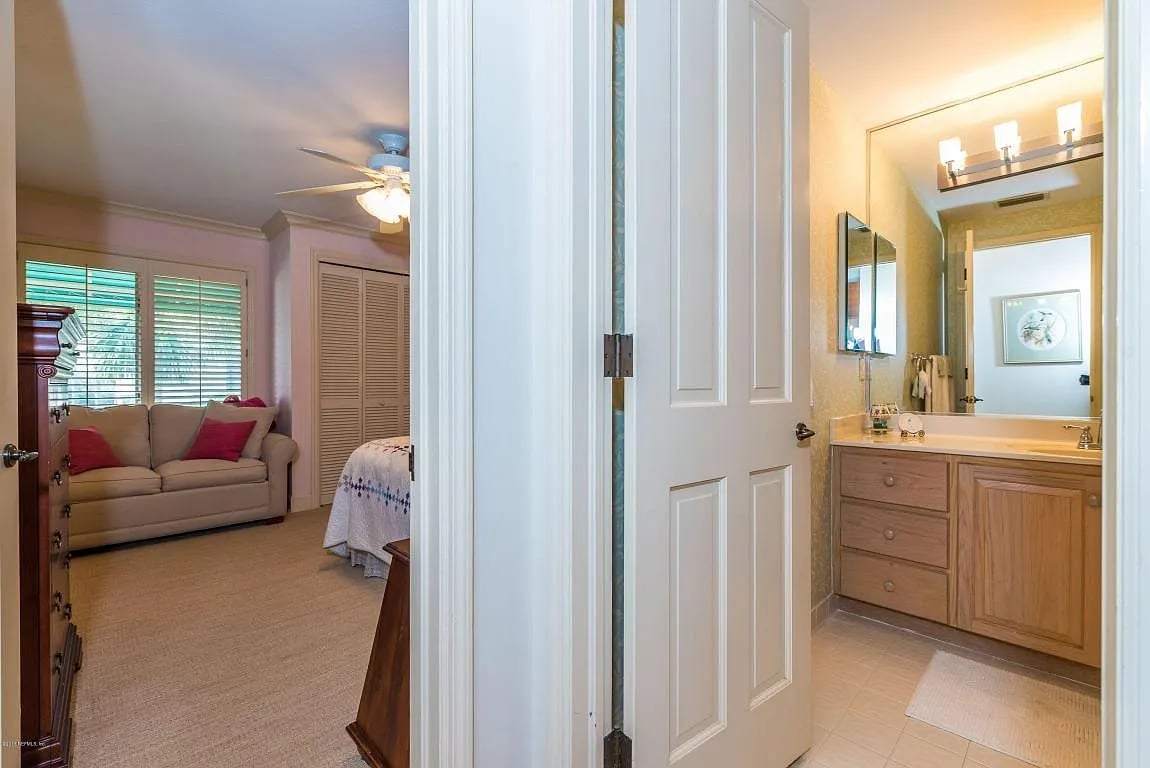 186 Sea Hammock Way