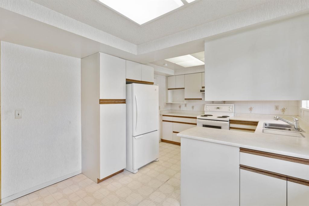 3150 E 58th Ave, #11