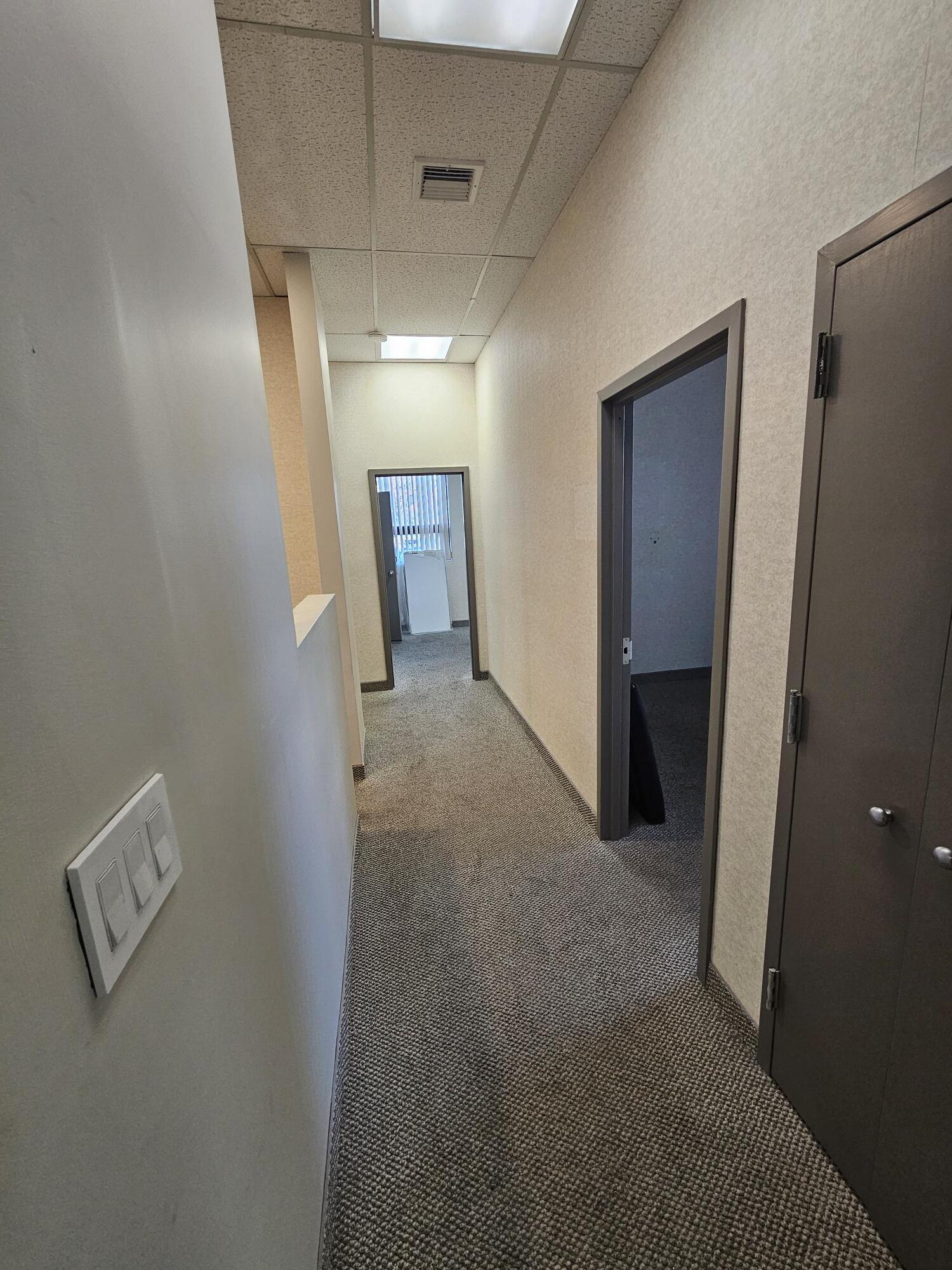 166 E Jericho Tpke