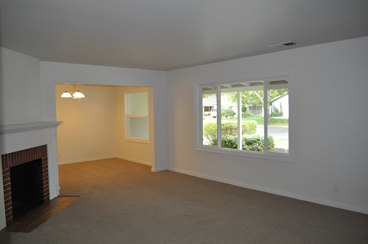 New Listing in the Arden Area of Sacramento! 4424 Ravenwood Way 95821