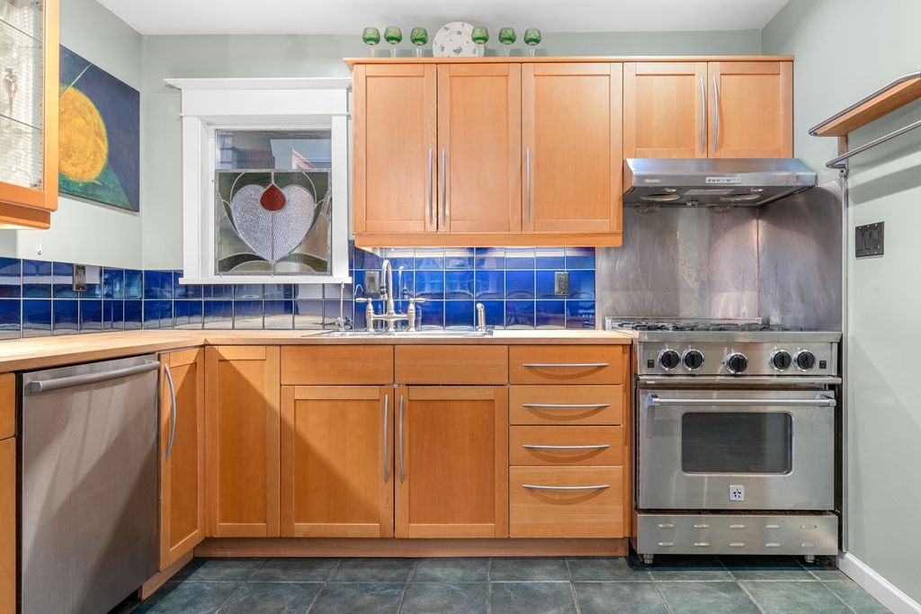 49 W 7th Ave, #3447