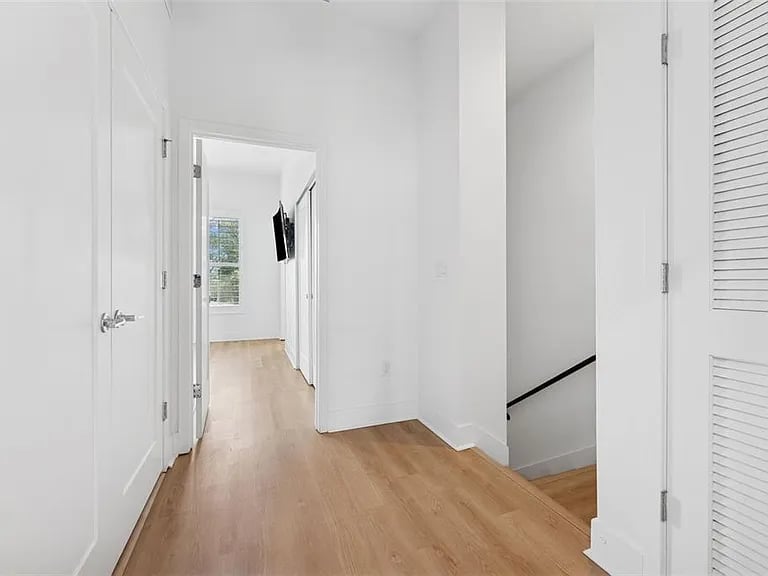 4810 W McElroy Ave #5