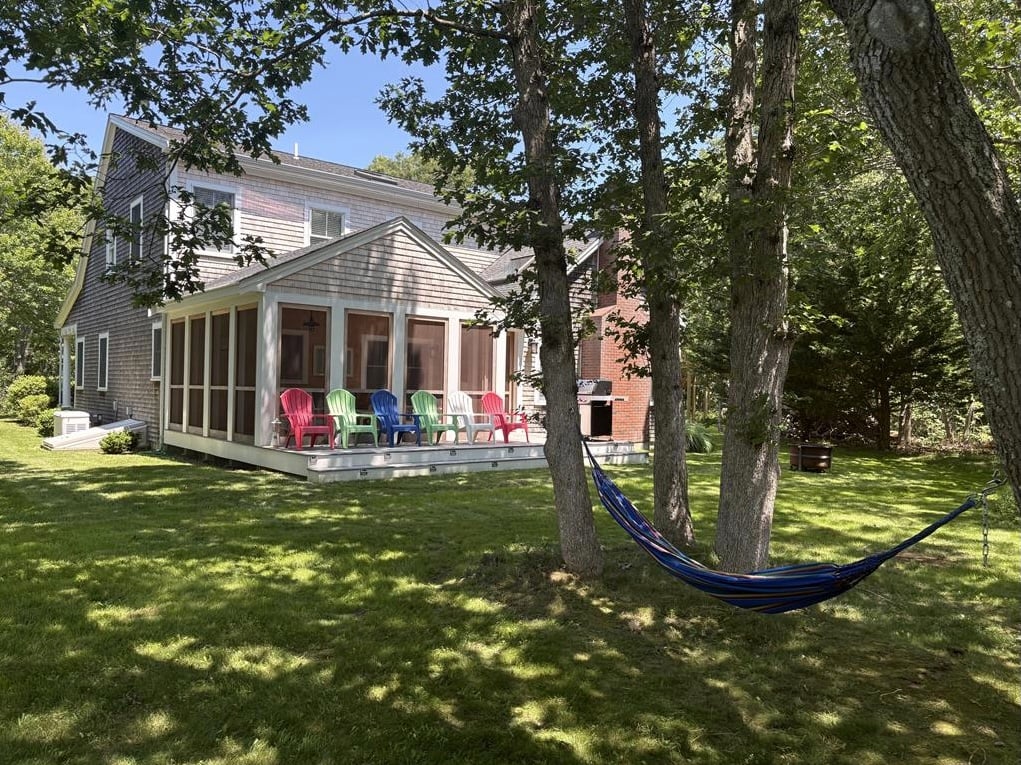 225 Great Plains Rd