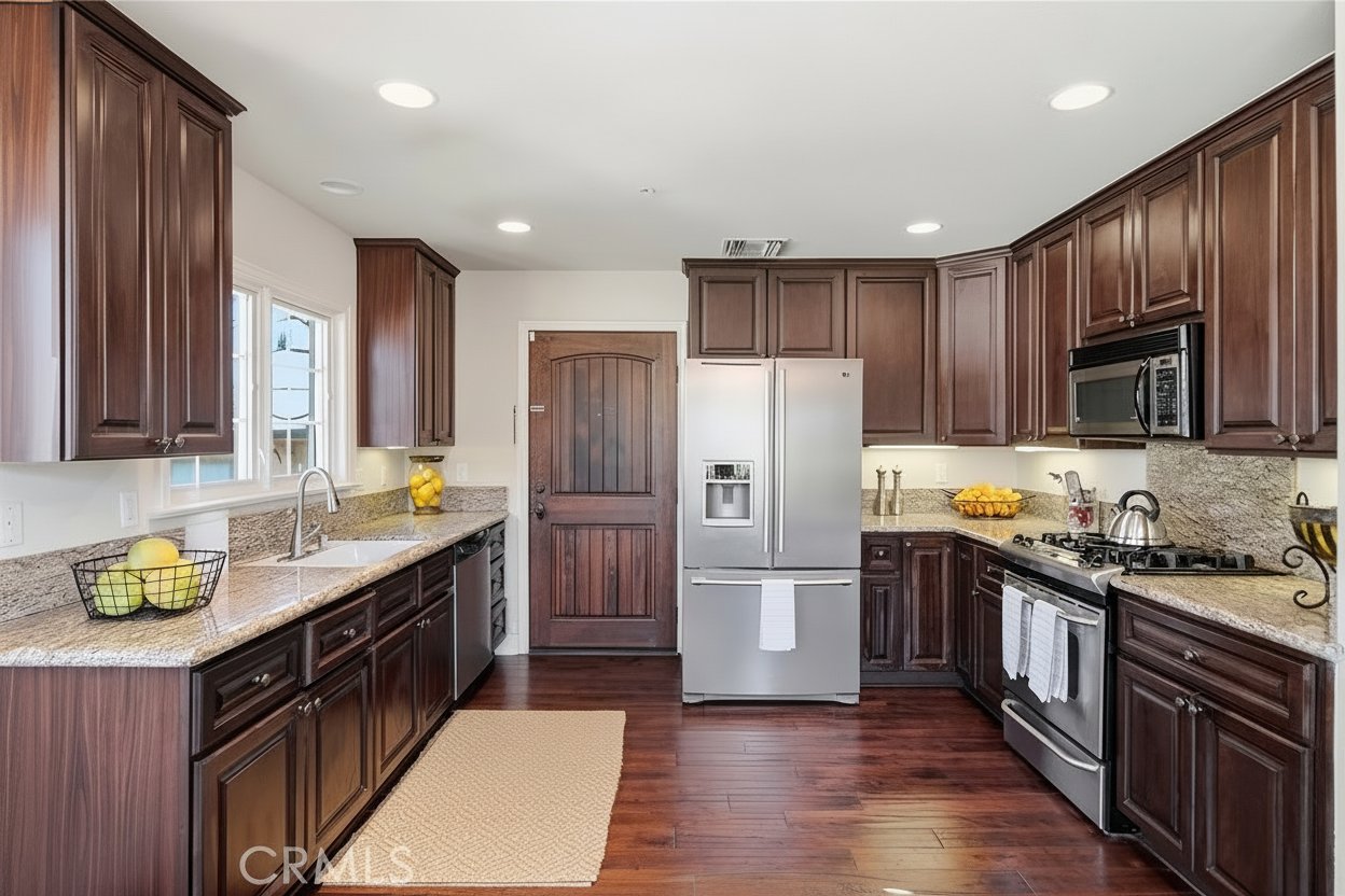 2454 Oswego #301