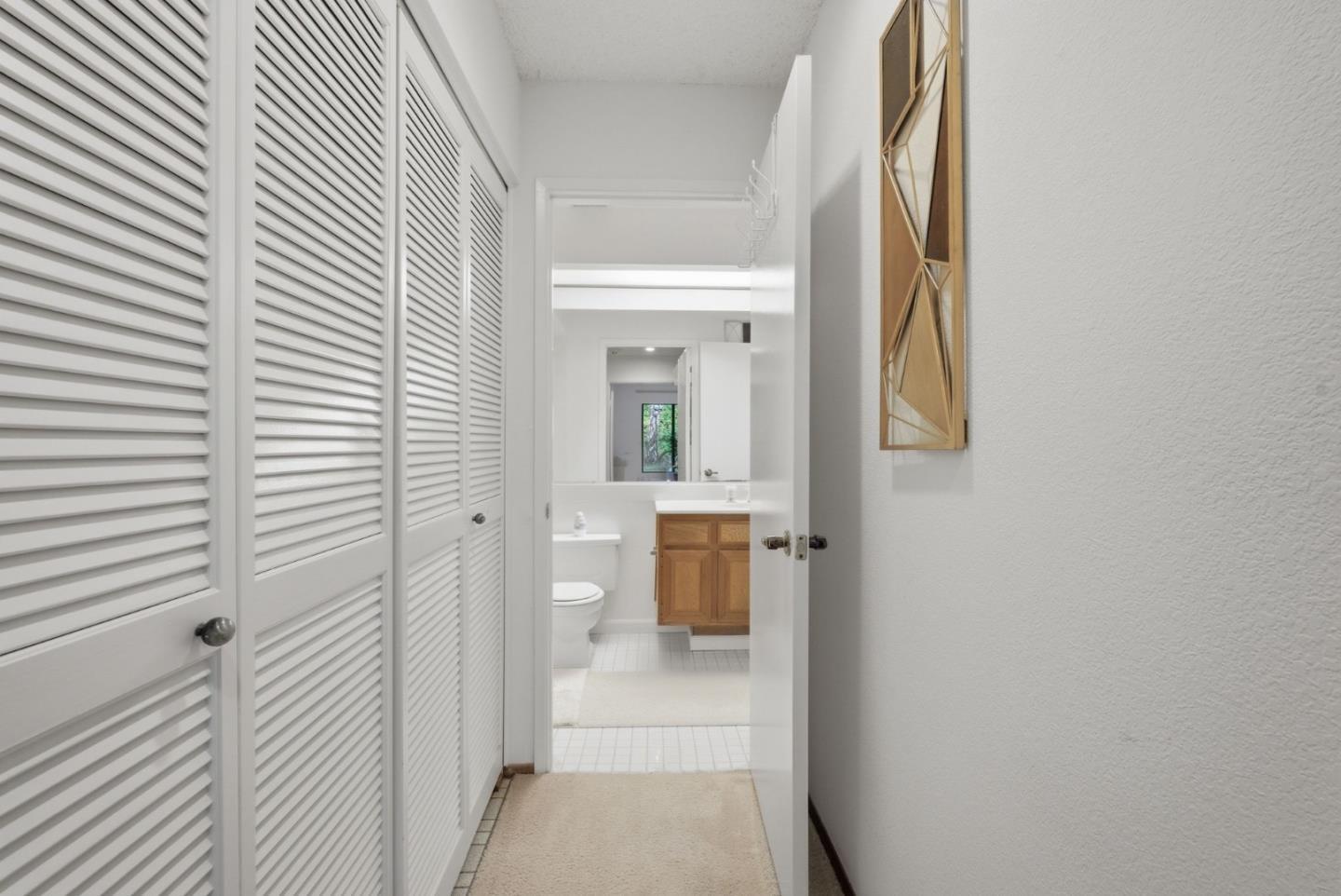 17 Azalea Ln, San Carlos