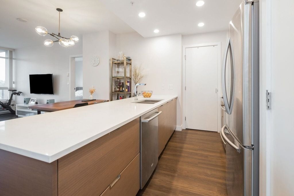 2077 Rosser Ave, #1304