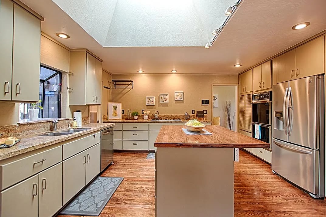 178 Montclair Dr