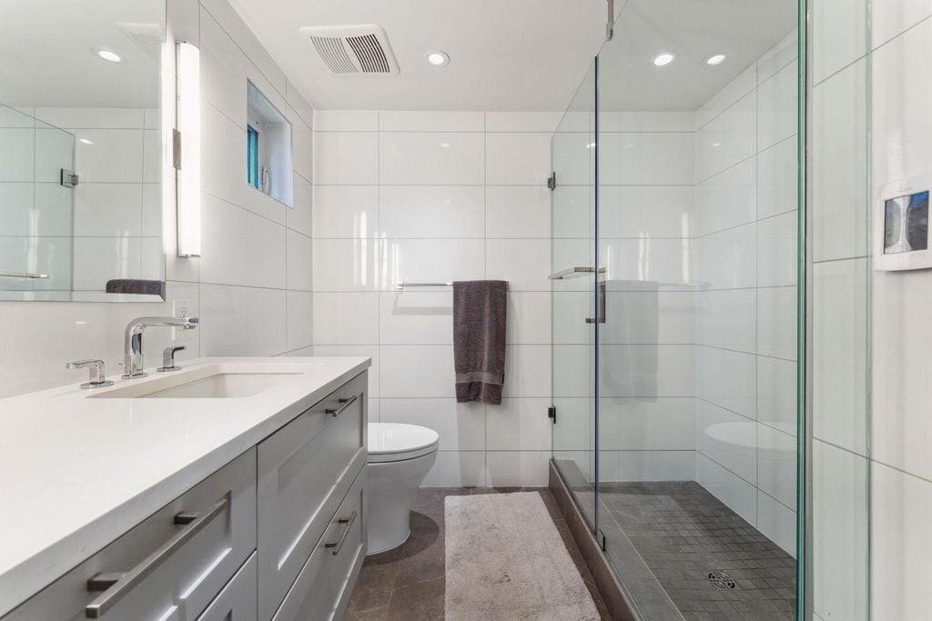 525 E 2nd St, #425