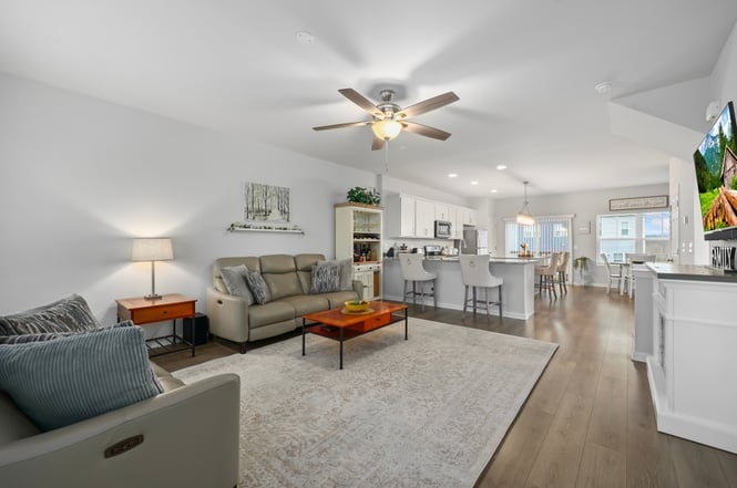 492 Parkland Dr