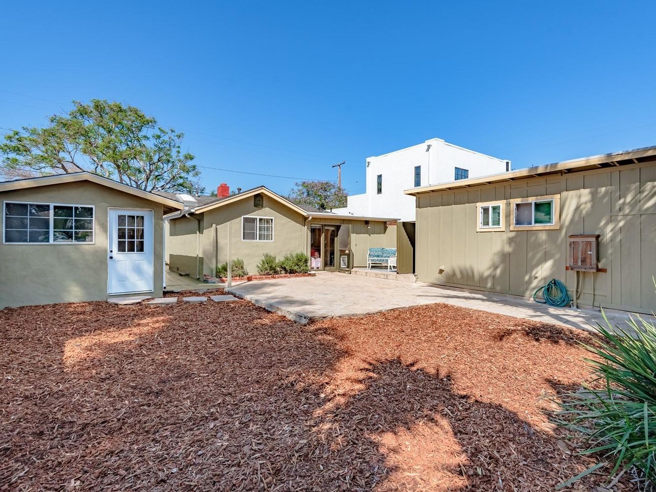2213 Oak Park Ln