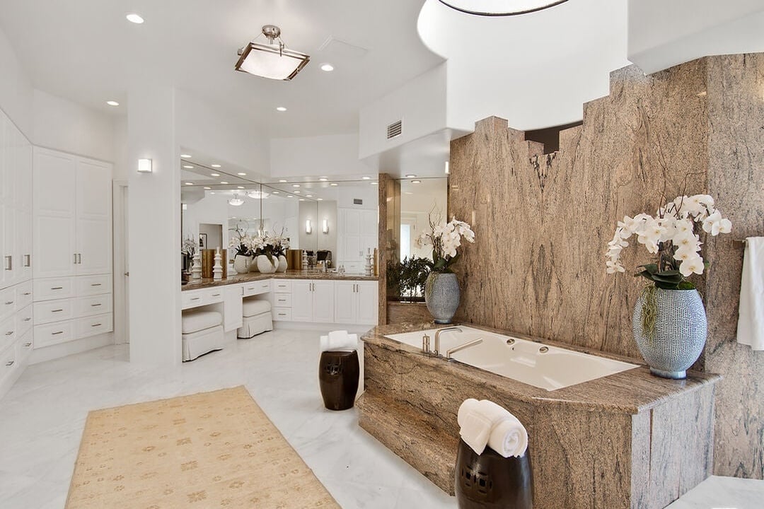 Solis Crest, Broad Beach Rd, 90265