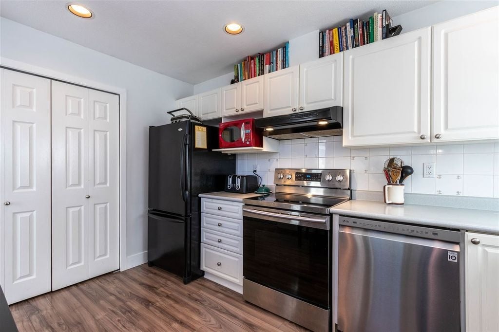 21801 Dewdney Trunk Rd, #22