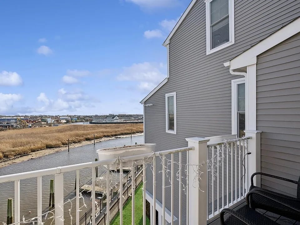 342 Marina Pointe Drive