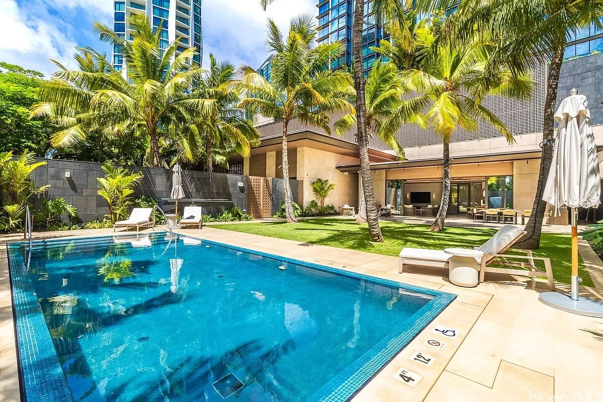 1100 Ala Moana Blvd, #2200