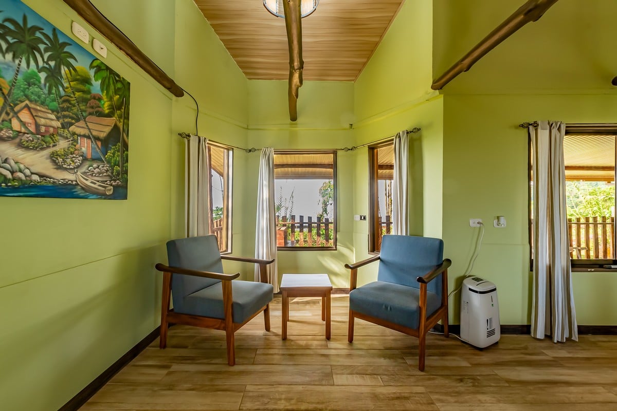 1.8 ACRES – 4 Bedroom Panoramic Ocean & Mountain View Paradise Home Tucked Away in Complete Privacy With Tropical Gardens & Fruit Trees!!!