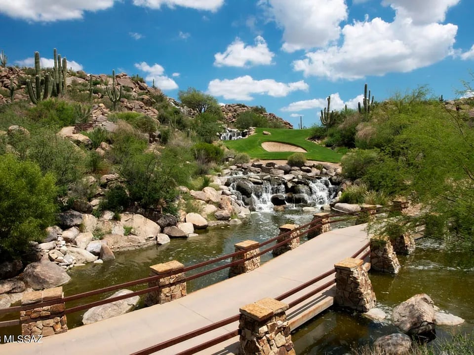 1535 W Tortolita Mountain Cir