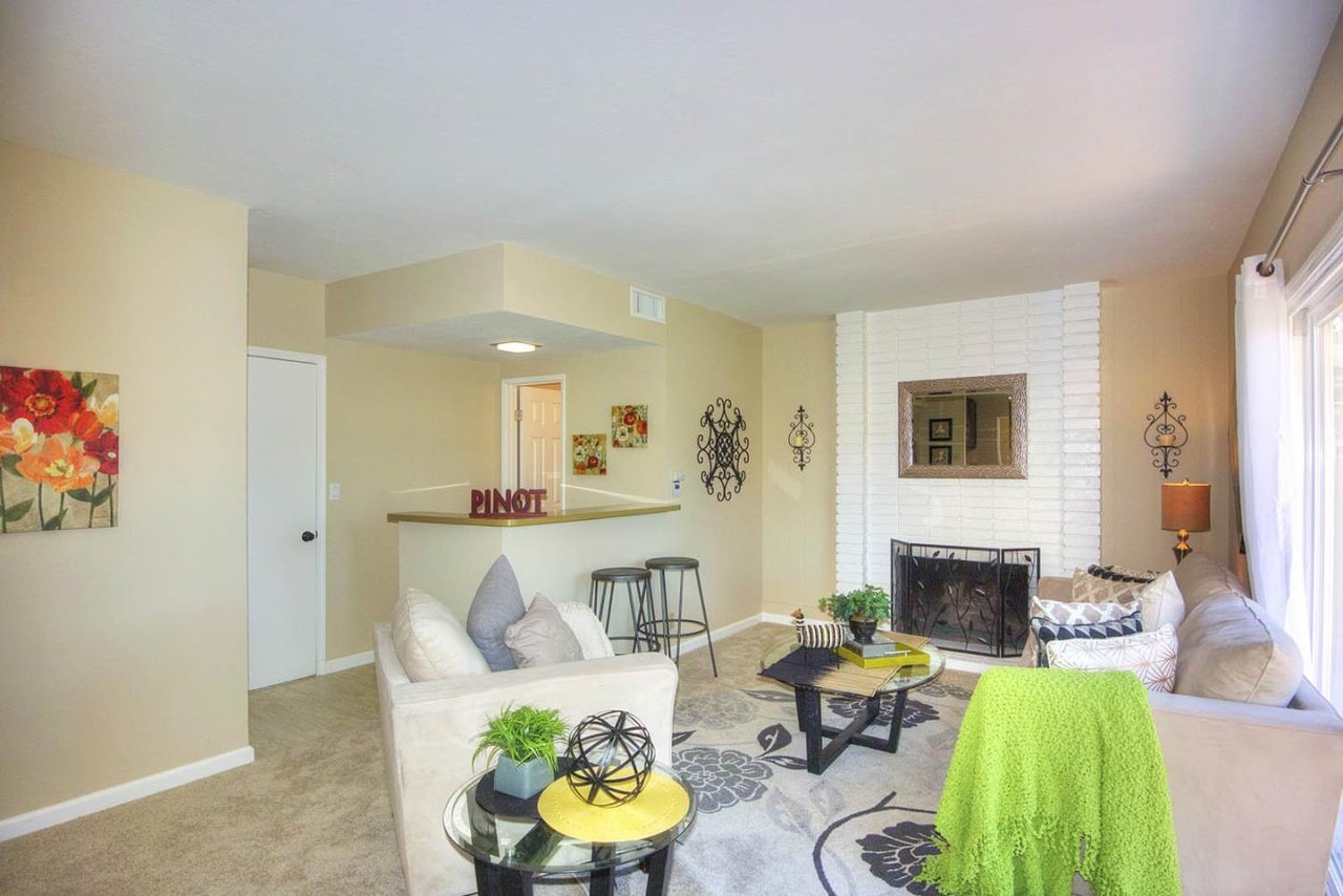 455 S Park Victoria Dr