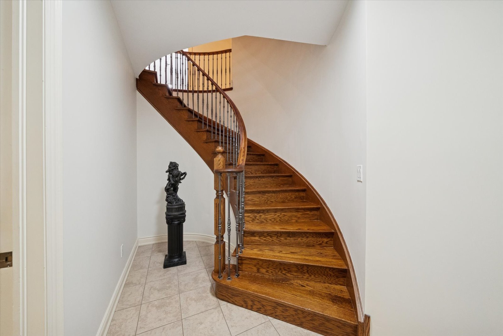 7 Toscanini Rd 