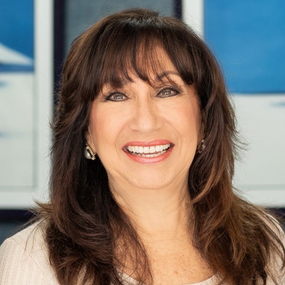 Myla Borucke Sea Cliff, NY Real Estate Agent Headshot