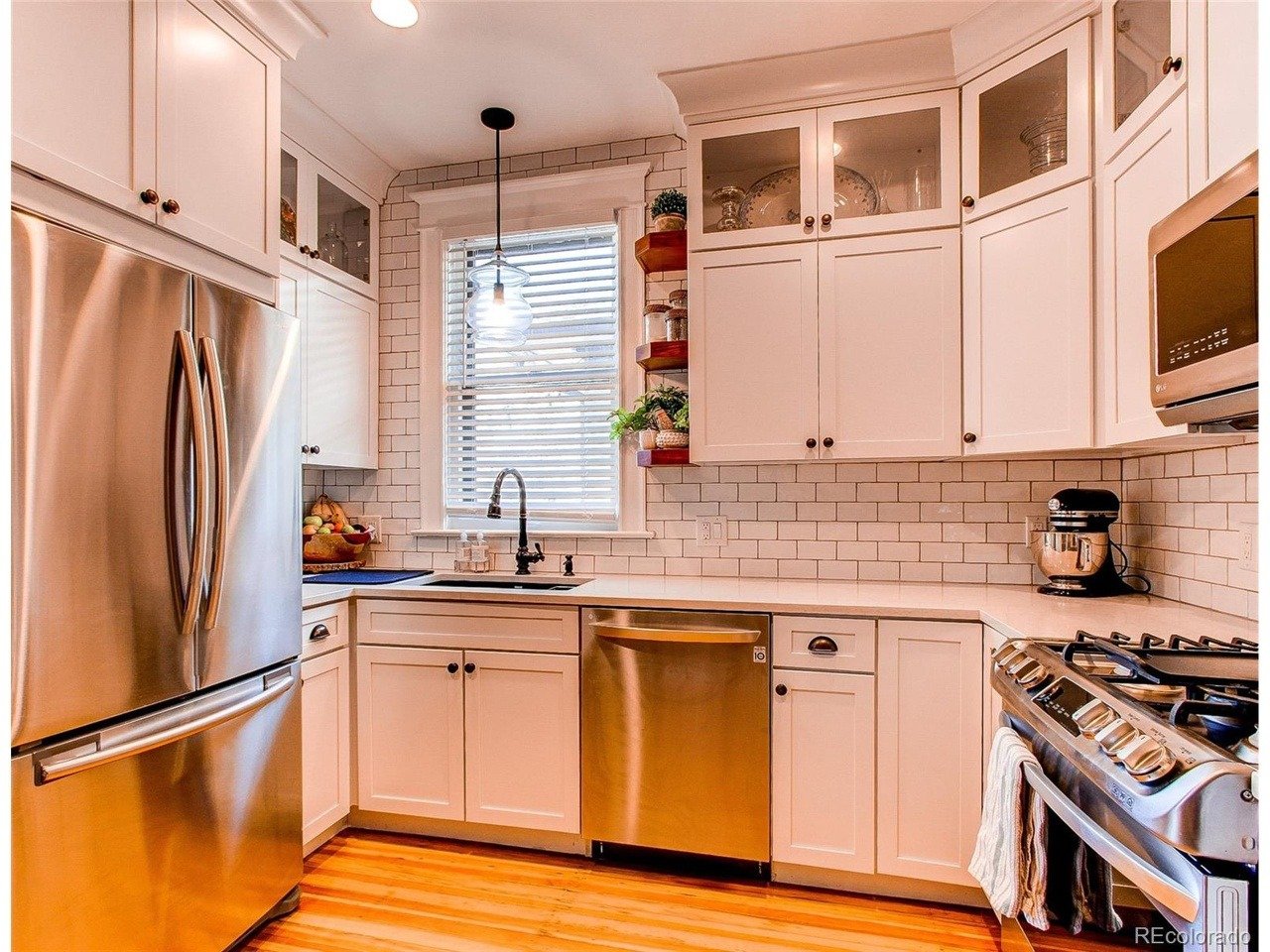 2605 W 37th Ave
