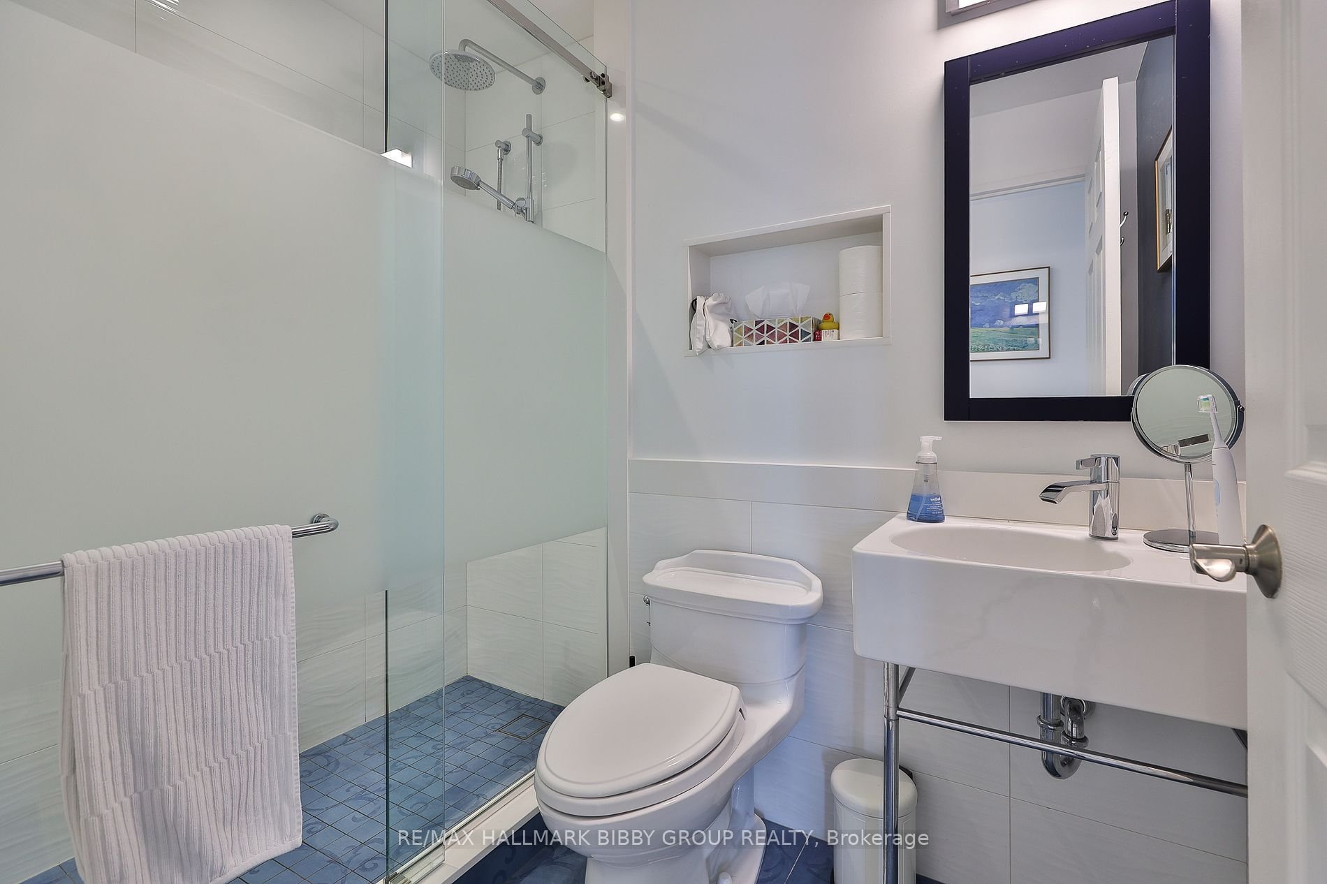 ST. LAWRENCE MARKET LUXURY FEATURE