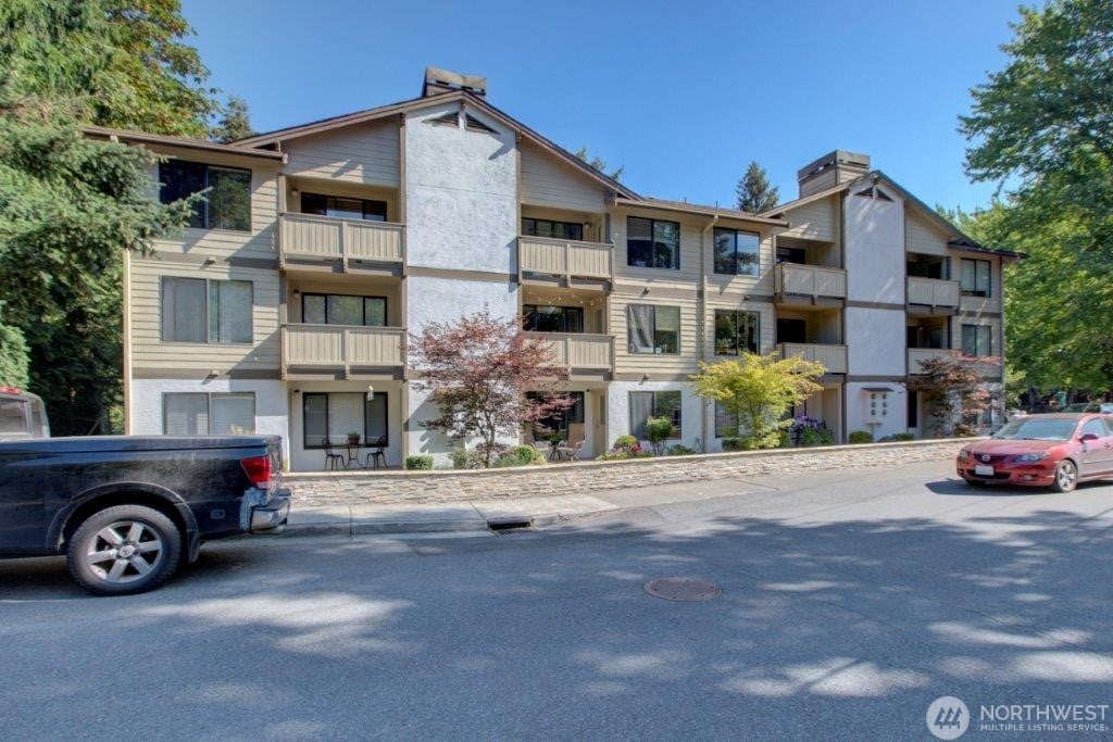 222 NE Dogwood Street #C202