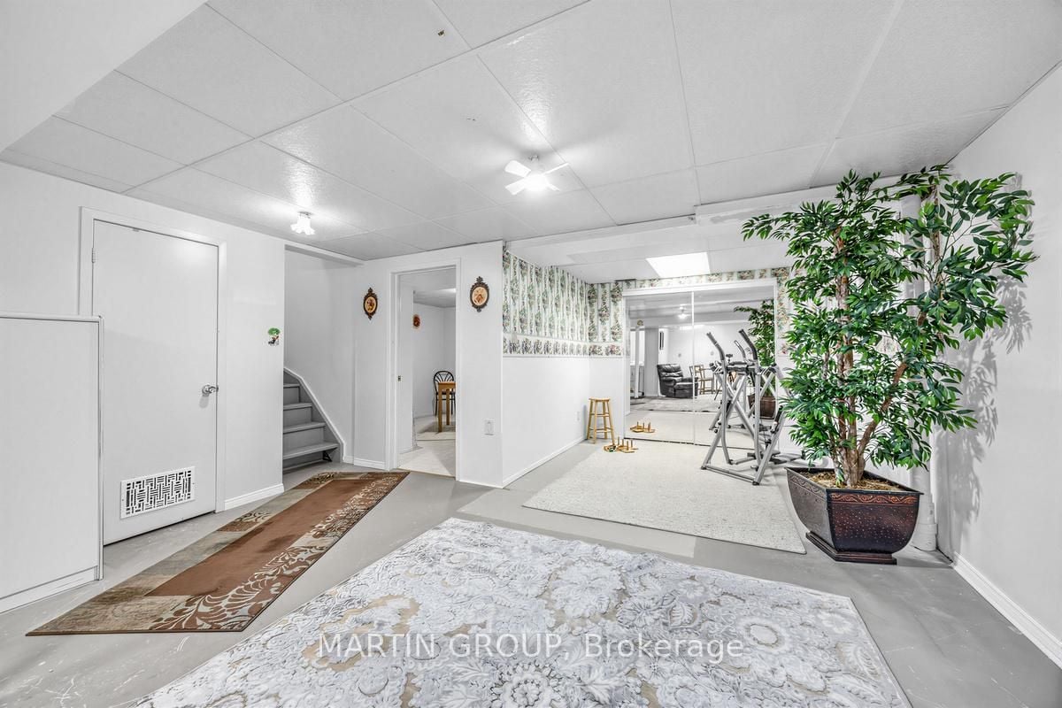 1529 Beechlawn Dr