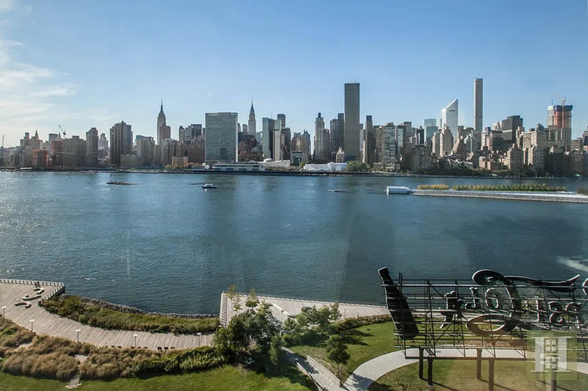 46 -30 Center Blvd, #1504