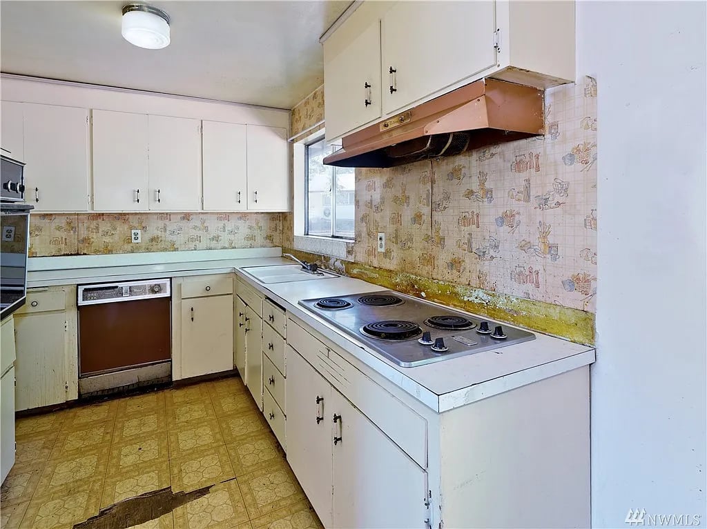 4909 216th Pl SW
