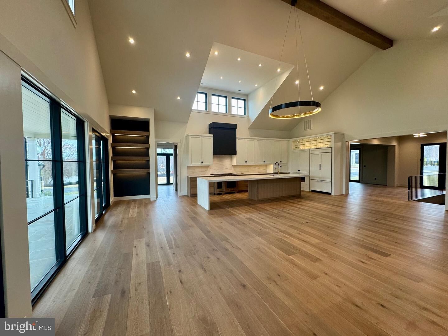 4 Foxtrot Knoll Ln