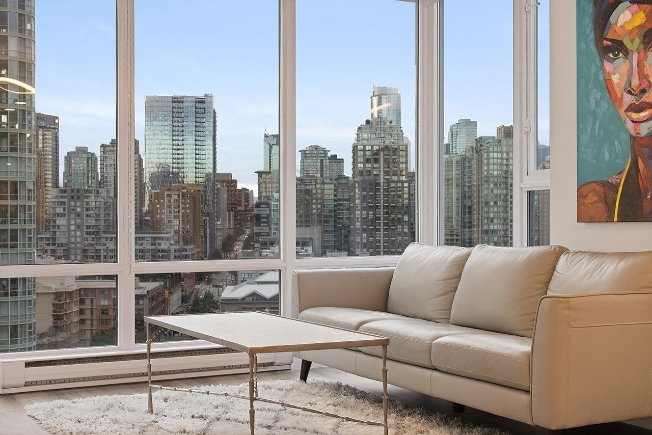 1067 Marinaside Crescent, #1906