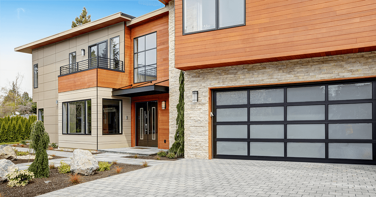 Is a Garage Really Necessary? Storage, Resale & Atlanta Buyer Preferences