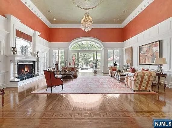 High Mountain Estate