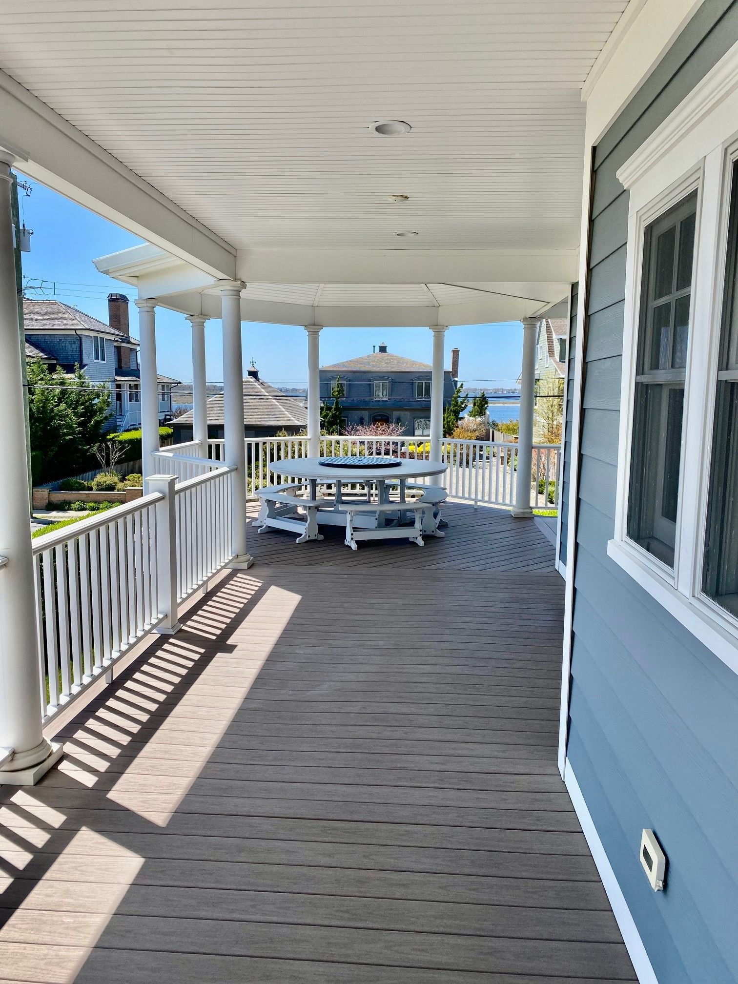 Perfect Summer Retreat For Whole Family Bay and Ocean Views With Pool