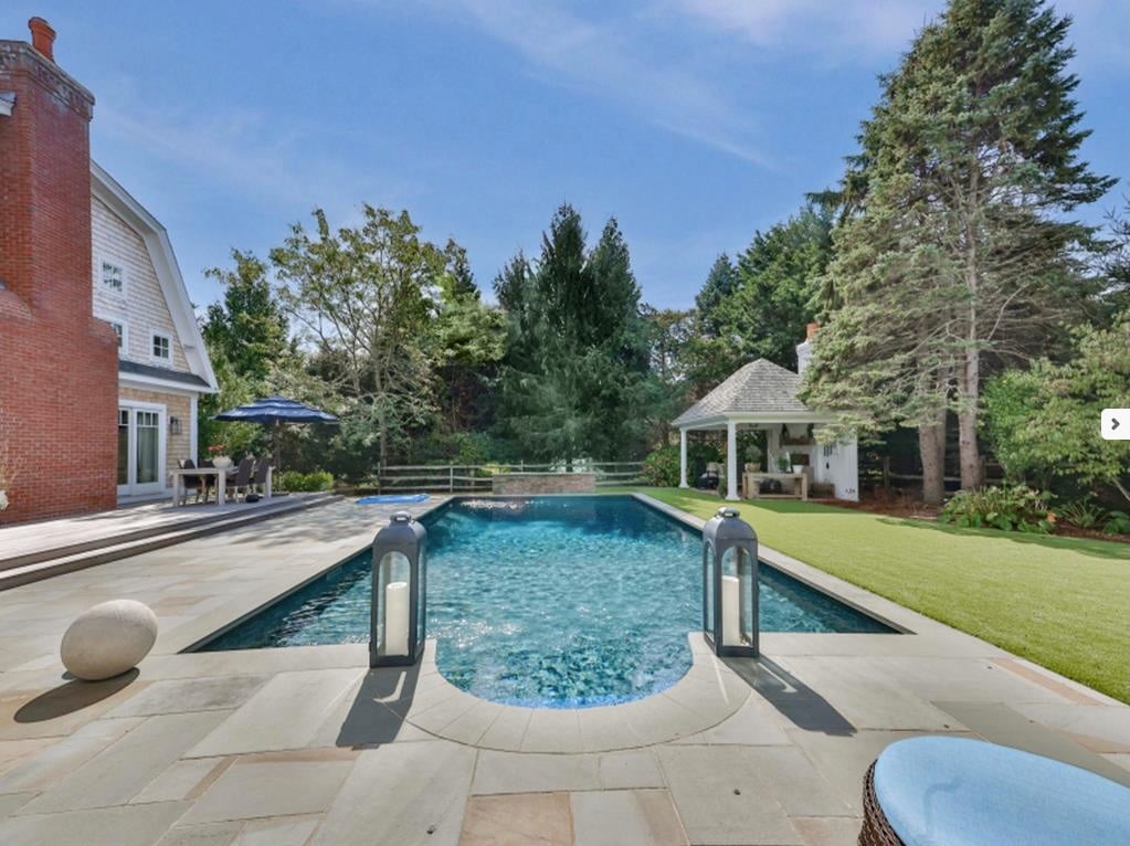 242 Katama Rd