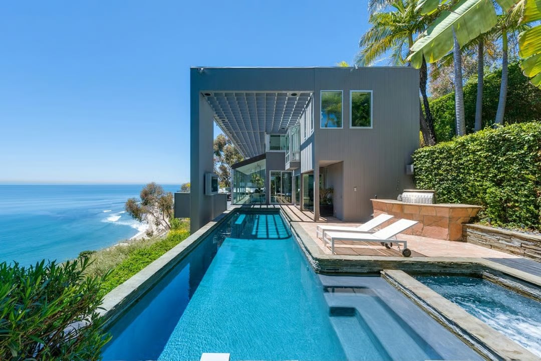 Matthew Perry Is Selling in Malibu
