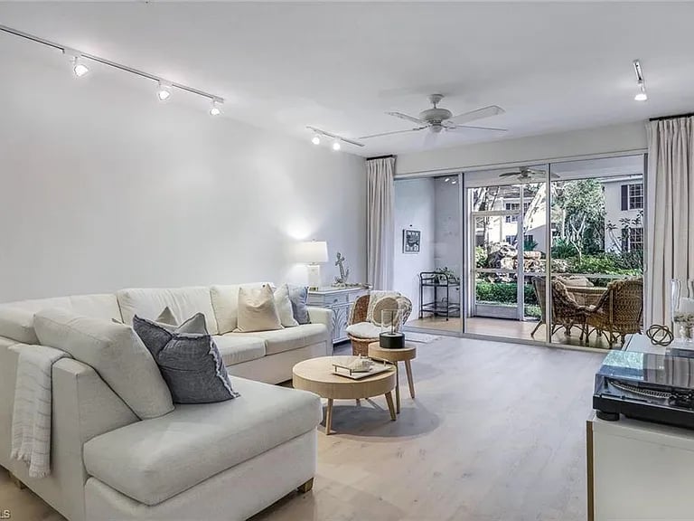 Pelican Bay | Barrington Club