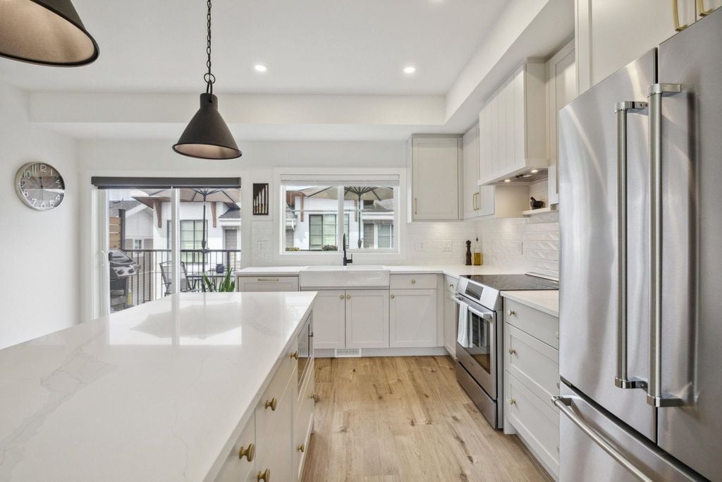 23183 136 Ave, #8