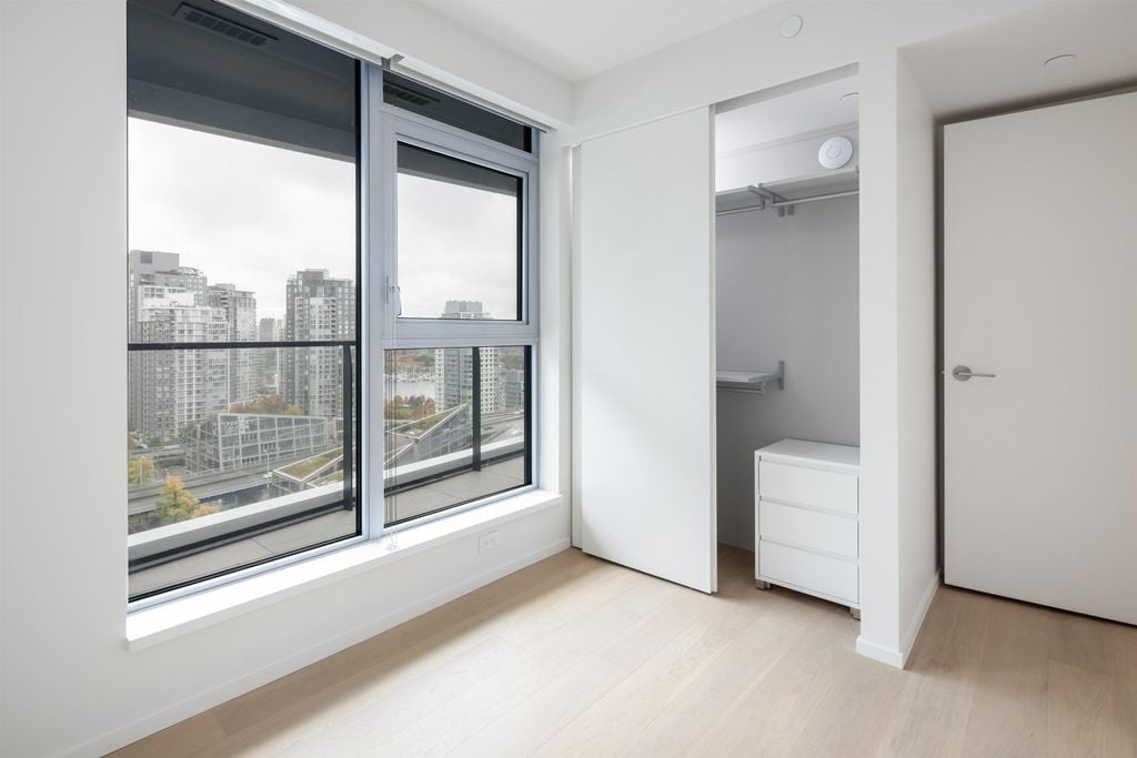 889 Pacific St, #1401