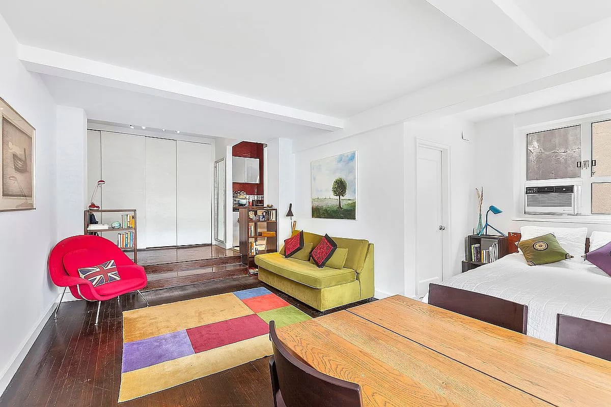 200 West 20th St, #512