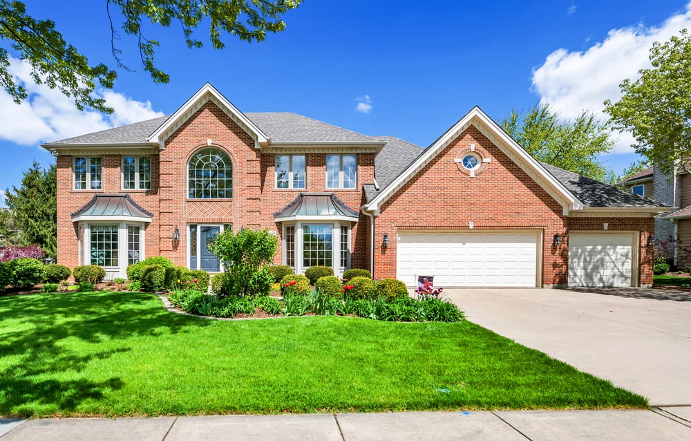 The "Sell-to-Buy" Transition: Managing the Move-Up Process Without a Bridge Loan