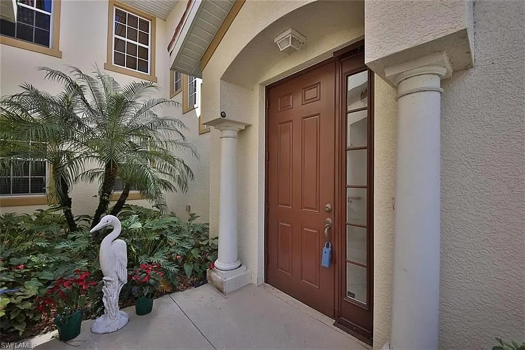 9370 Aviano Dr Apt 202