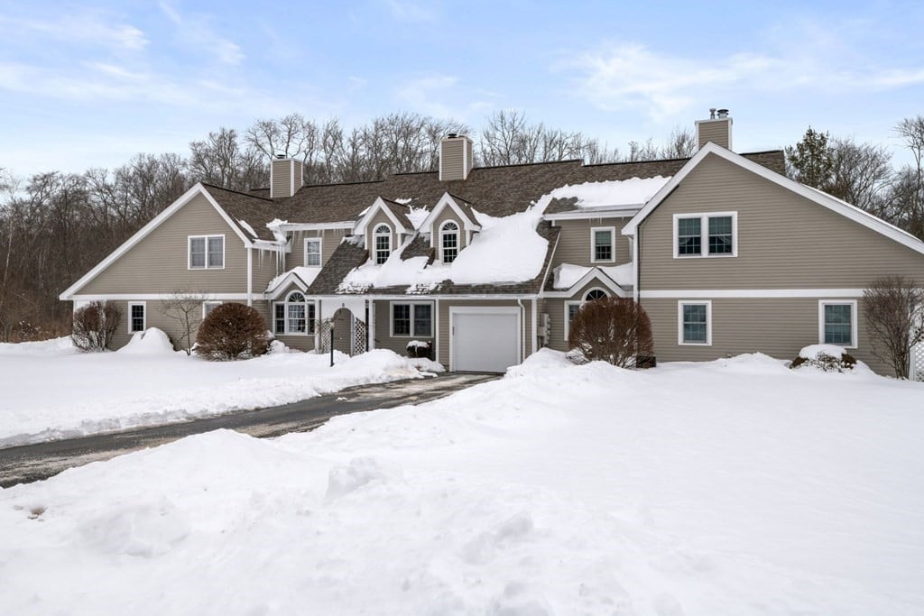 8 Ipswich Woods Dr #8