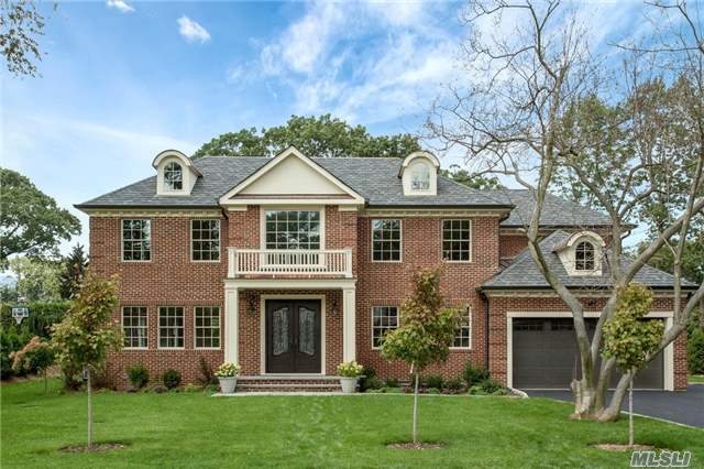 7 Mayfair Ln