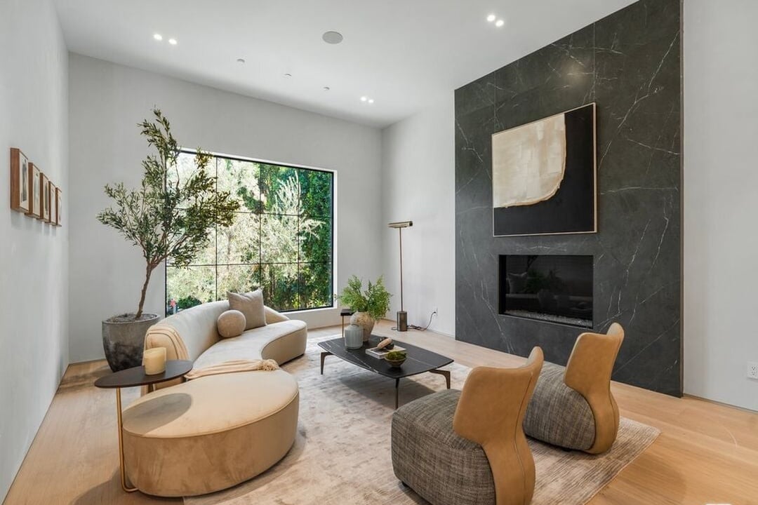 Zenith Pavilion,Tweed Ln, 90049