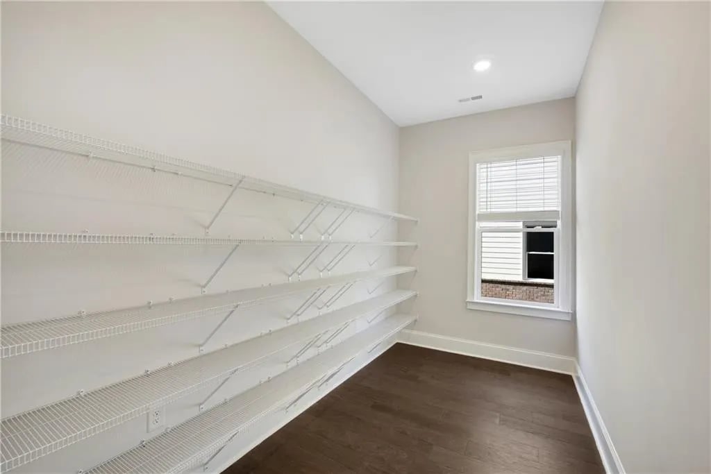 710 Garden Reserve Ln