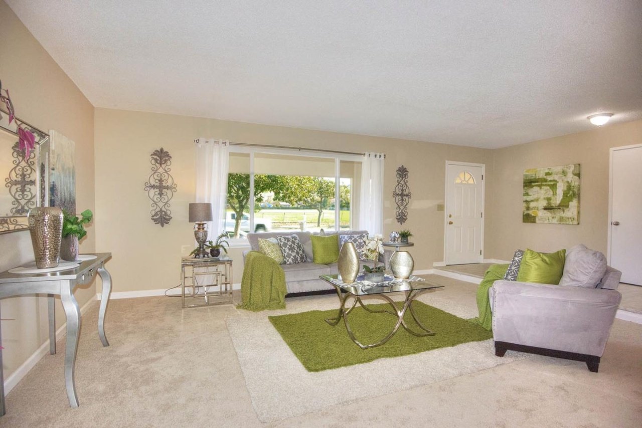 455 S Park Victoria Dr