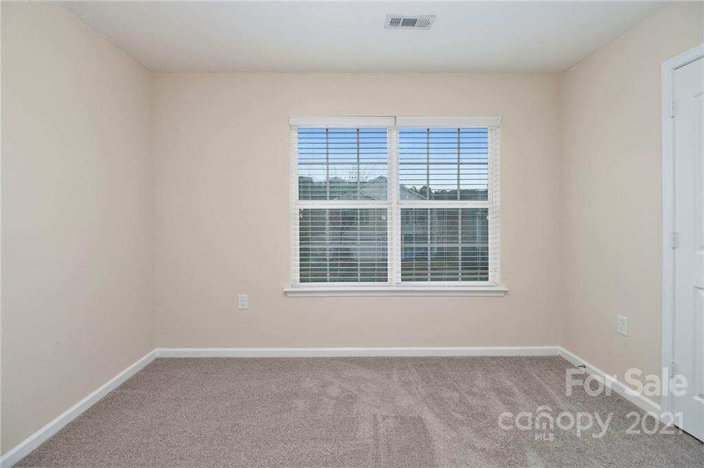 9636 Eagle Feathers Dr